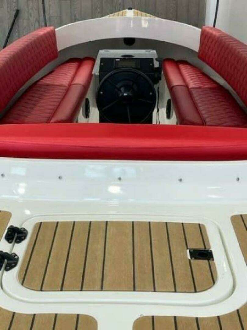 2023 Vision Fantail 217 - Image 4