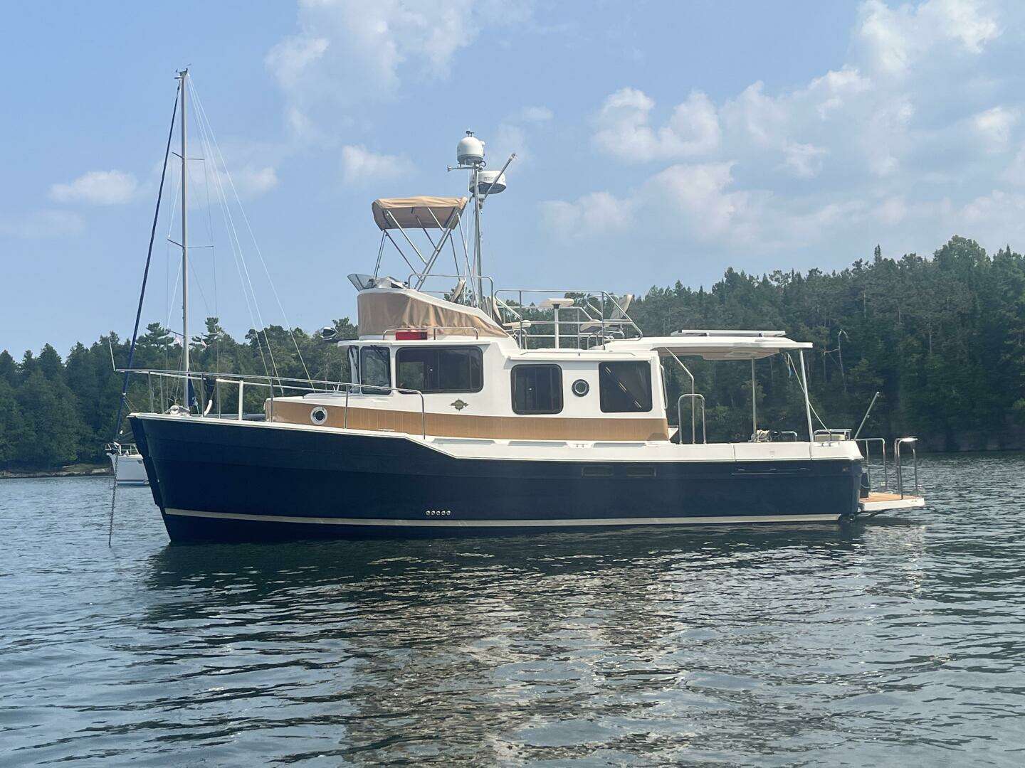 2023 Ranger Tugs R-31 CB - Image 5