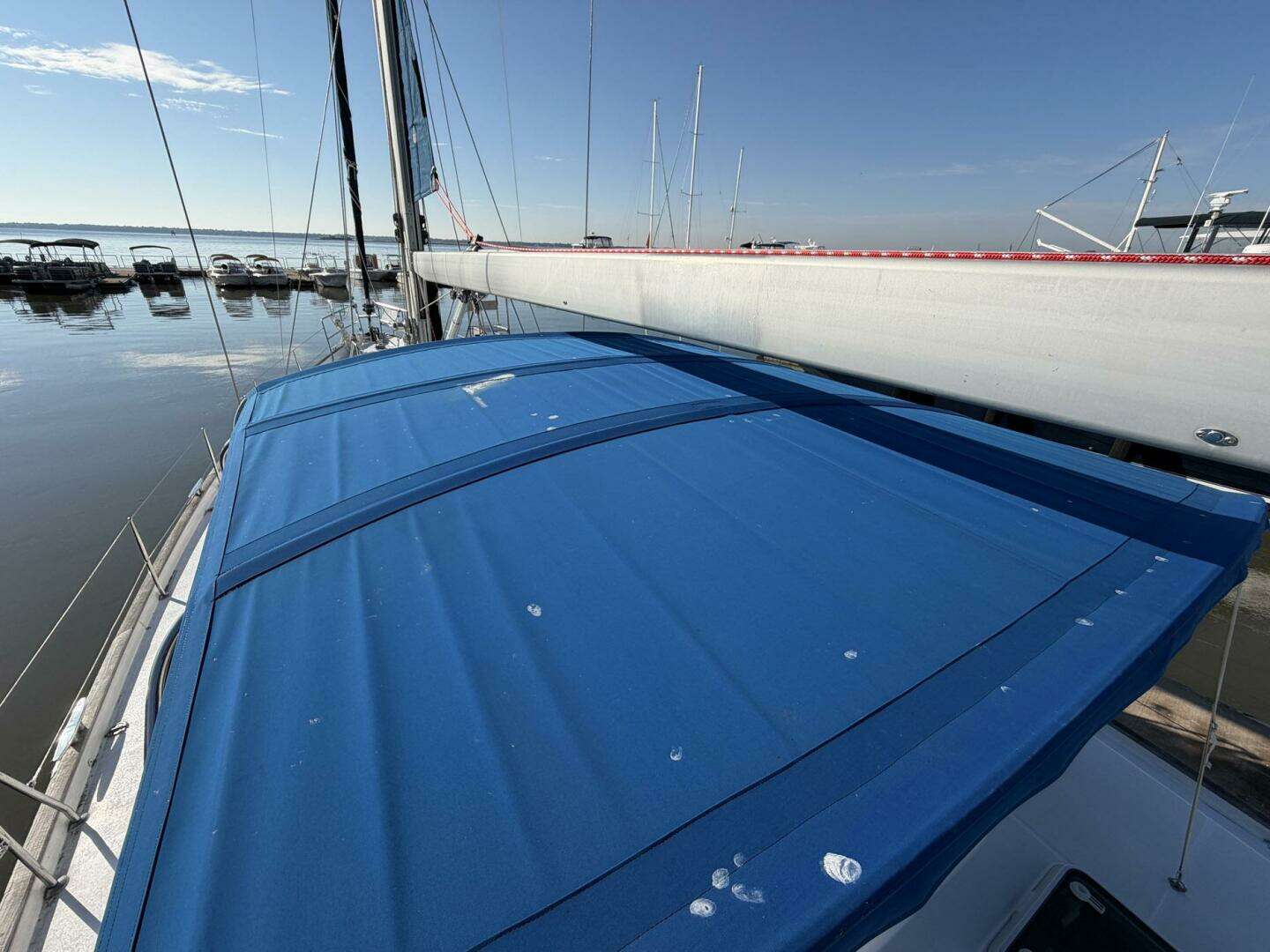 2004 Beneteau 57 Center Cockpit - Image 22