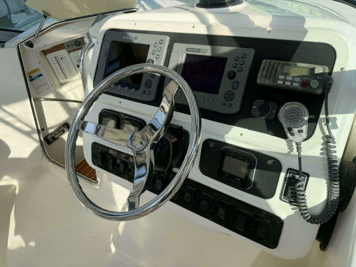 2007 Century 3200 WA - Image 24