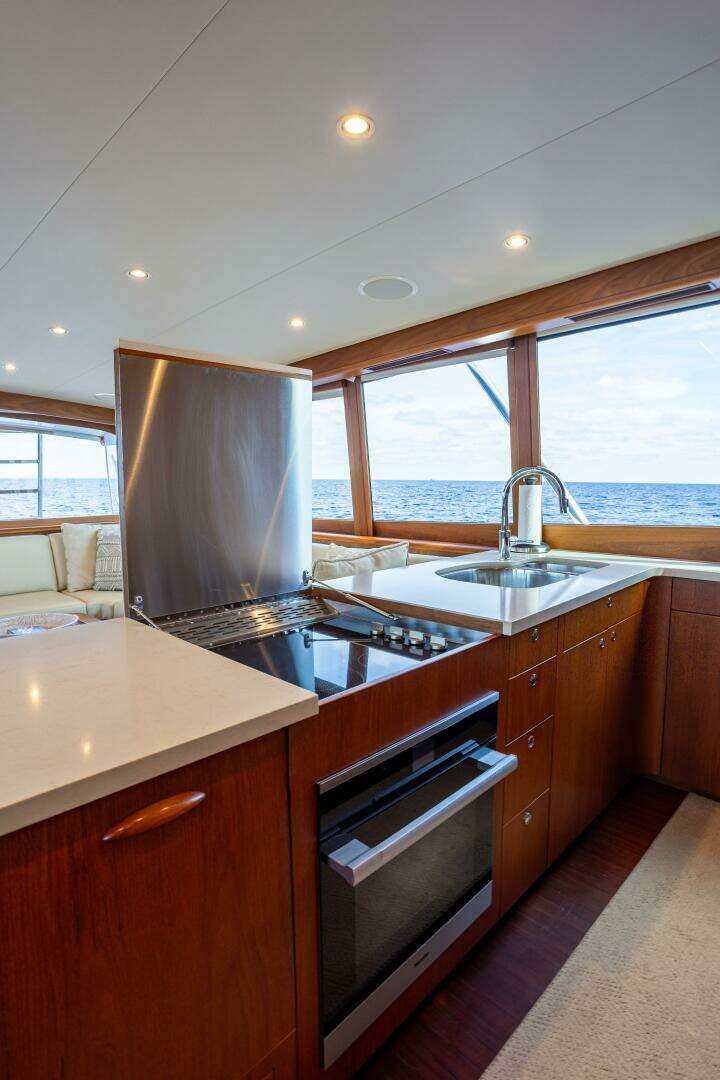 2007 Merritt 72 Sportfish Convertible - Image 16