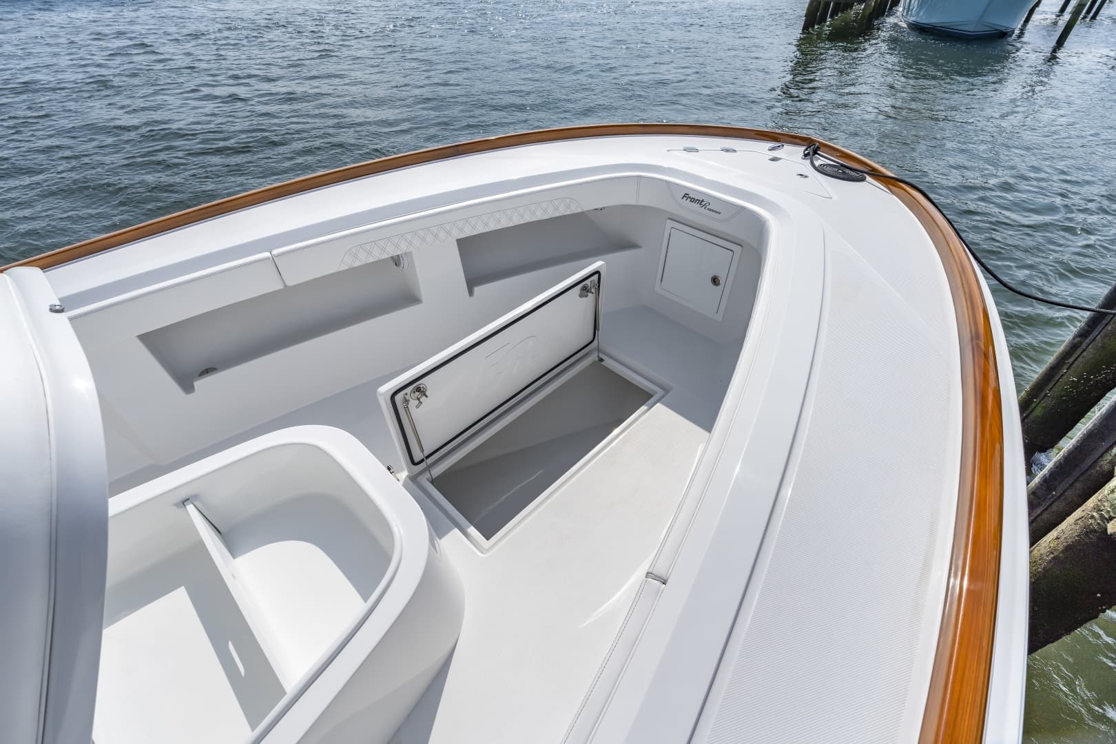 2026 Front Runner 39 Center Console - Image 63