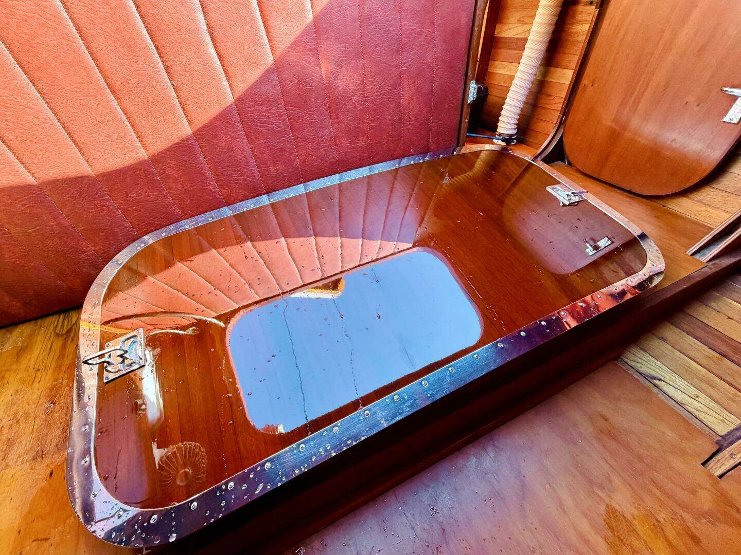 1998 Custom 30 Gentleman's Racer - Image 27