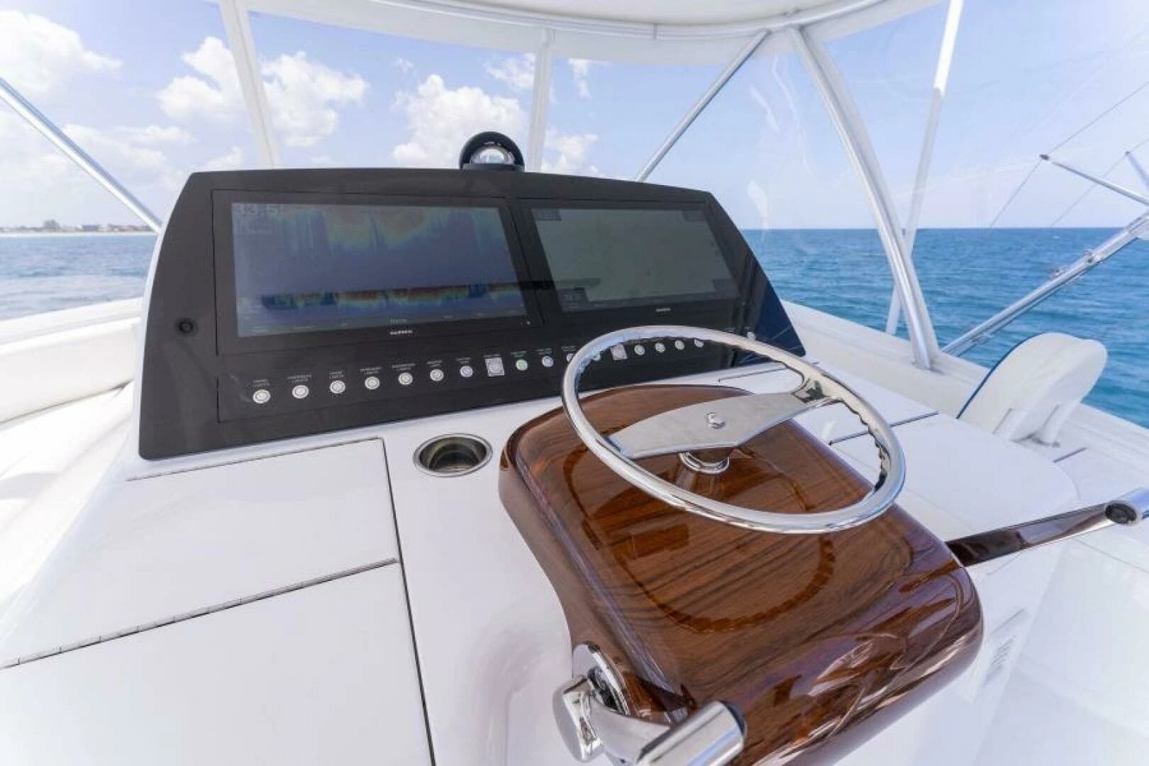 2021 Viking 54 Convertible - Image 47