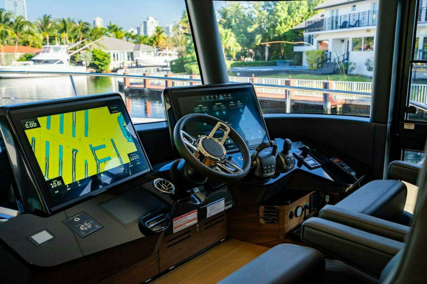 2023 Absolute 64 Navetta - Image 23