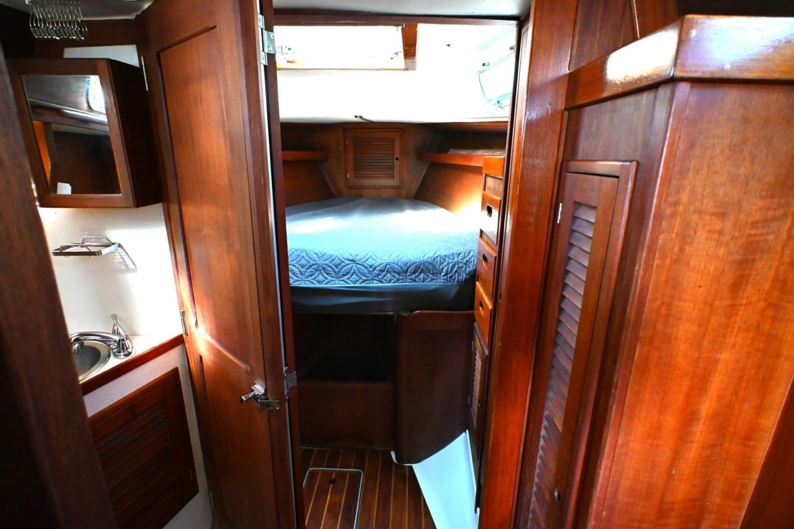 1980 Tartan 37 - Image 46