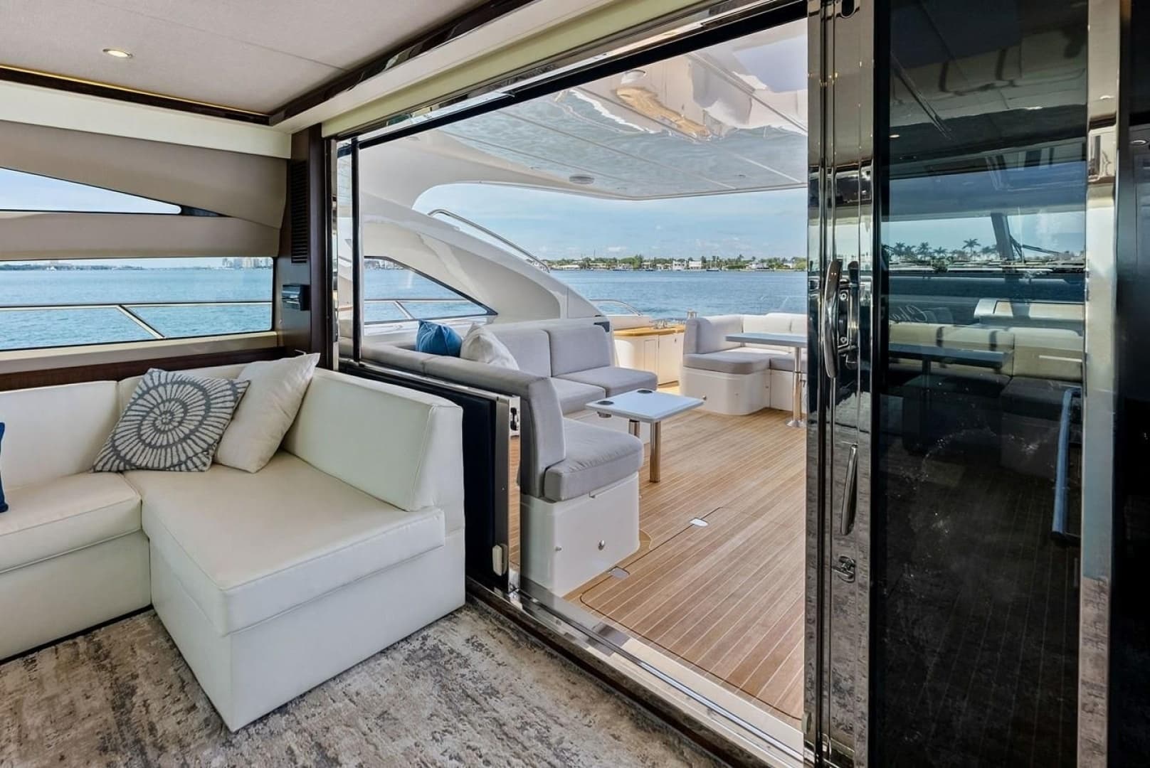2013 Princess 78 - Image 36