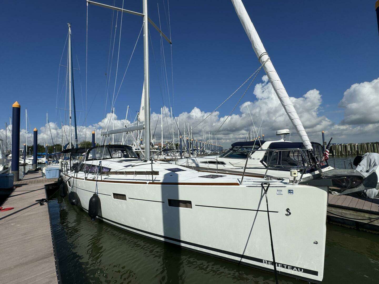 2014 Beneteau Sense 46 - Image 4