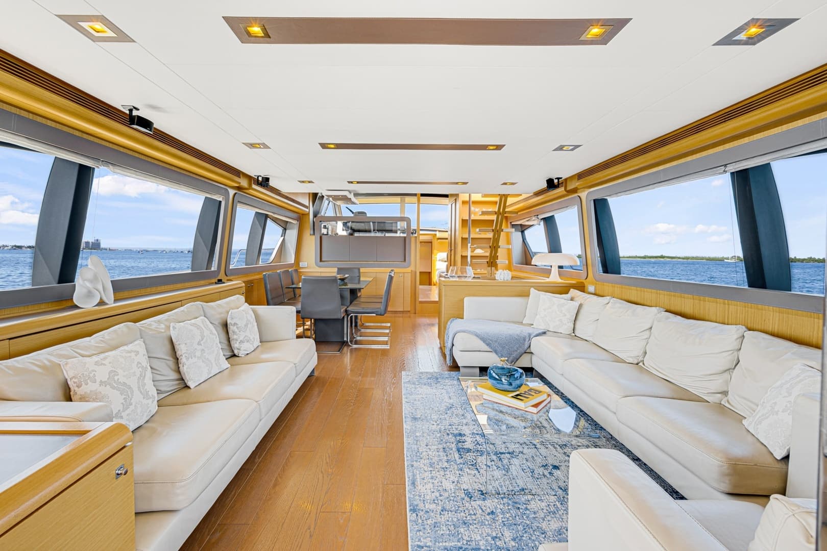 2013 Ferretti Yachts F800 - Image 23