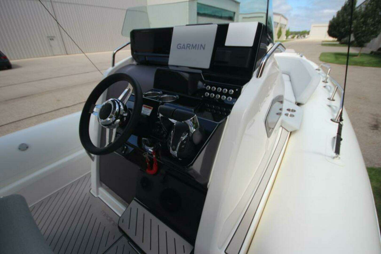 2024 Zodiac Medline 9 NEO - Image 62