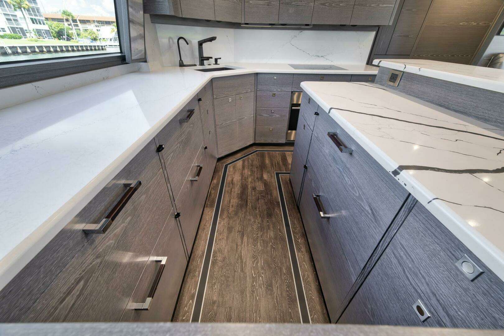 2024 Viking Convertible - Image 42