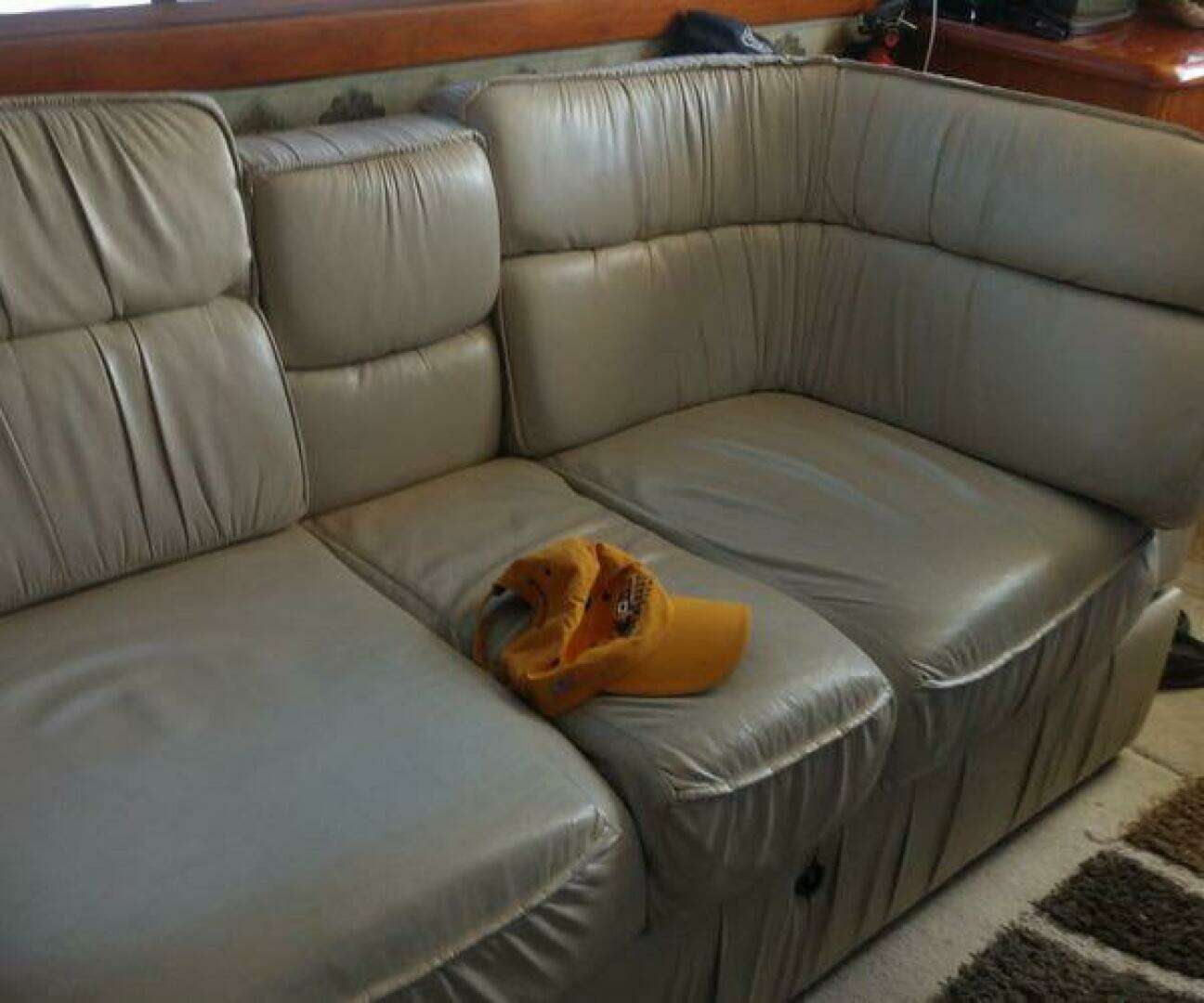 1989 Ocean Yachts 44 Super Sport Custom - Image 21