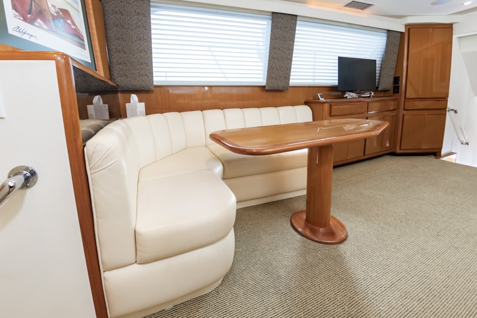 2000 Viking Cockpit Sport Yacht - Image 25