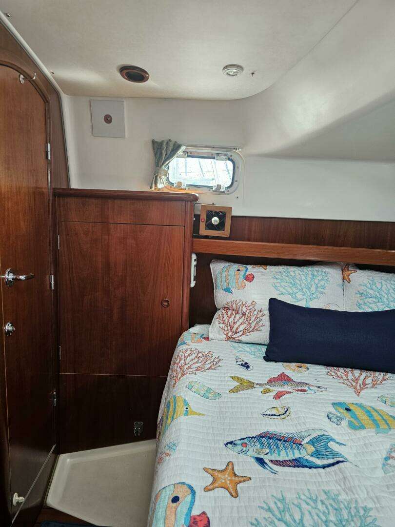 2000 Beneteau 36 Center Cockpit - Image 41