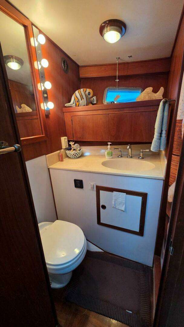 1987 DeFever 48 Tri Cabin - Image 69