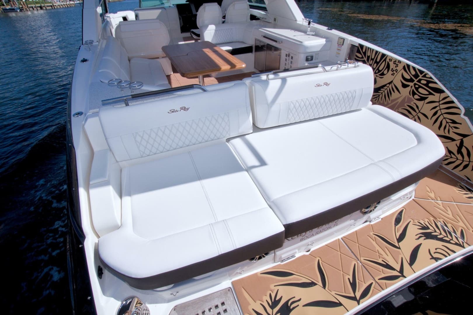 2021 Sea Ray SLX 400 Outboard - Image 18