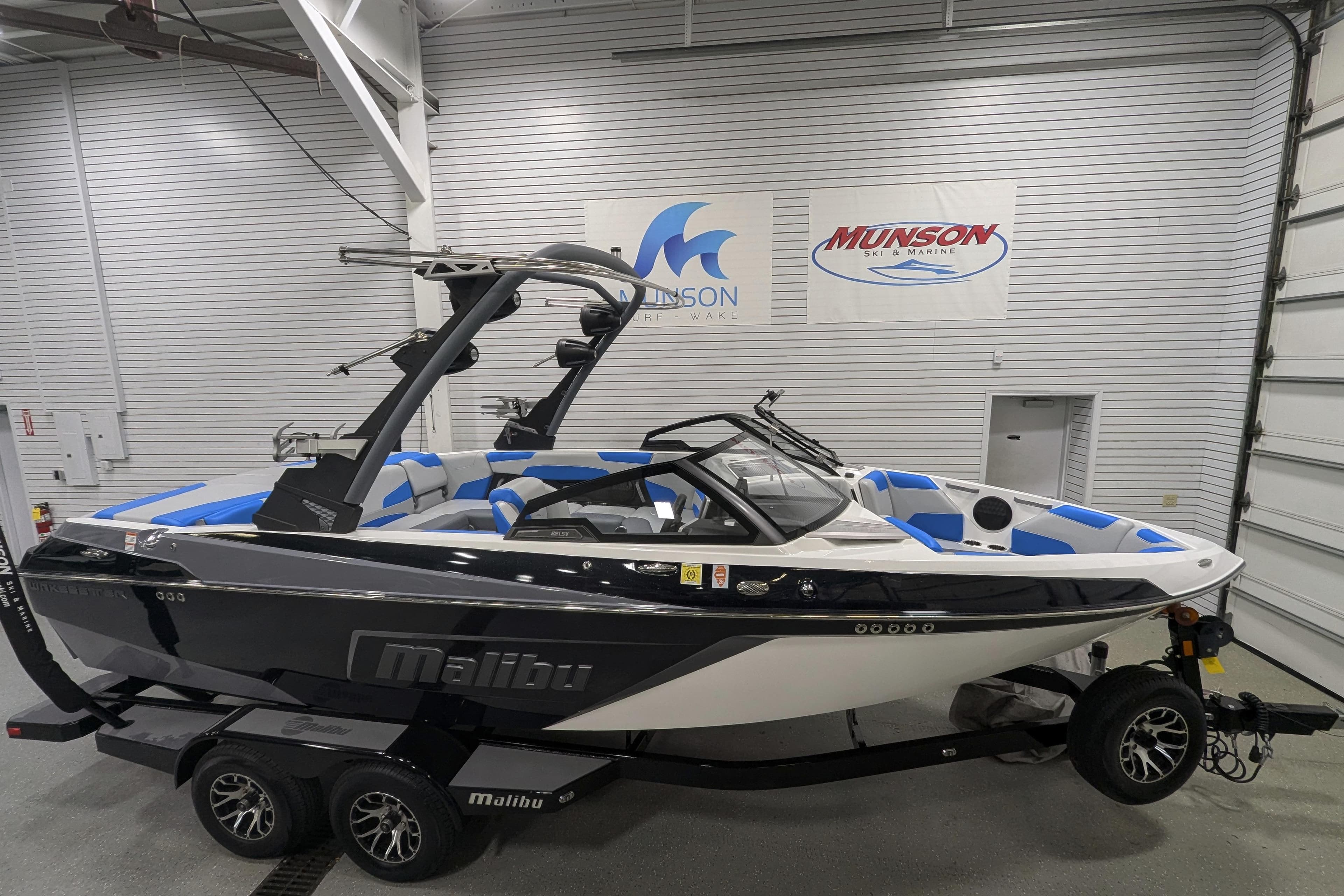 2022 Malibu Wakesetter 22 LSV