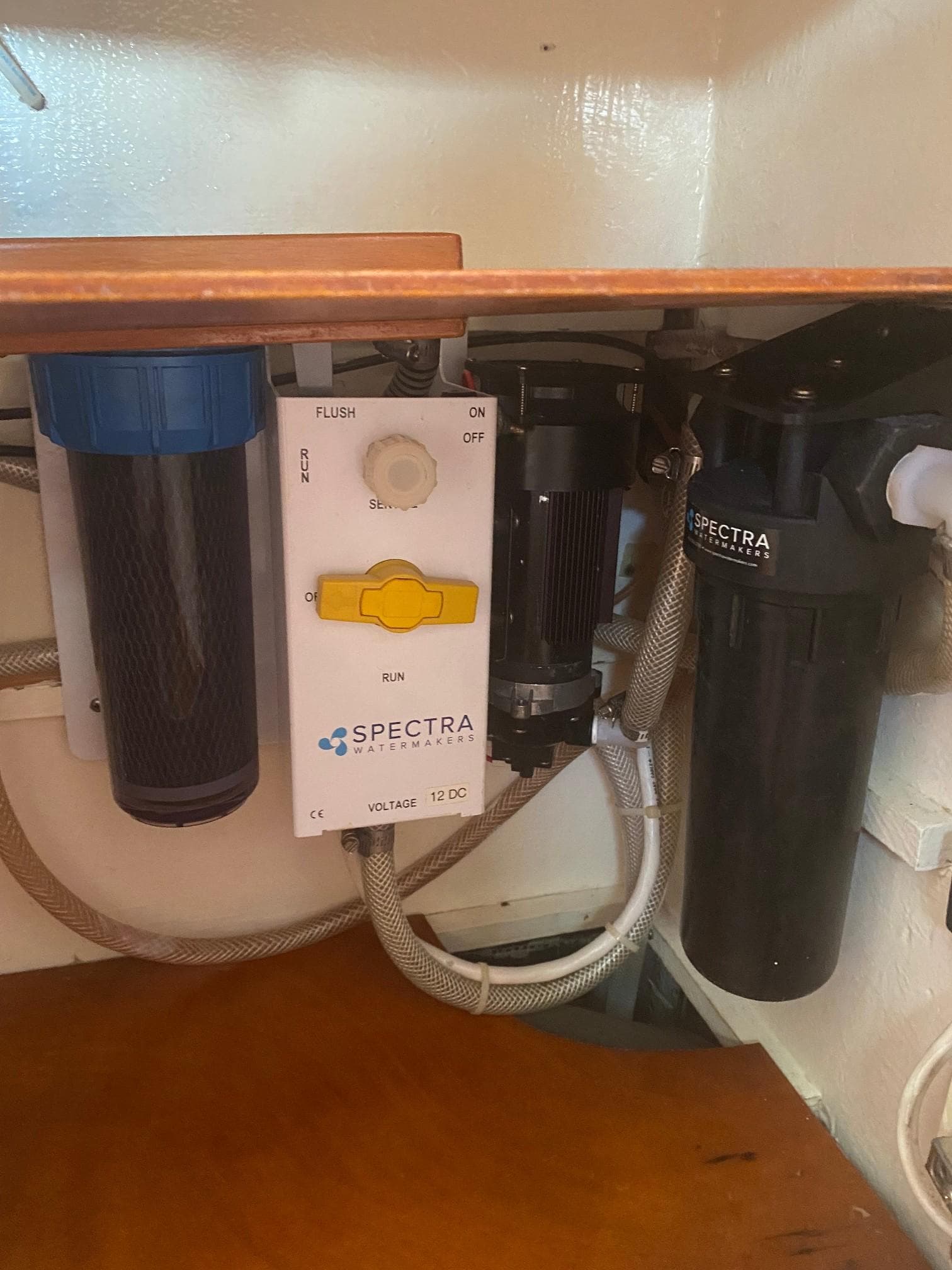 Spectra water filtration system on a 1995 Voyage Mayotte 47 yacht.