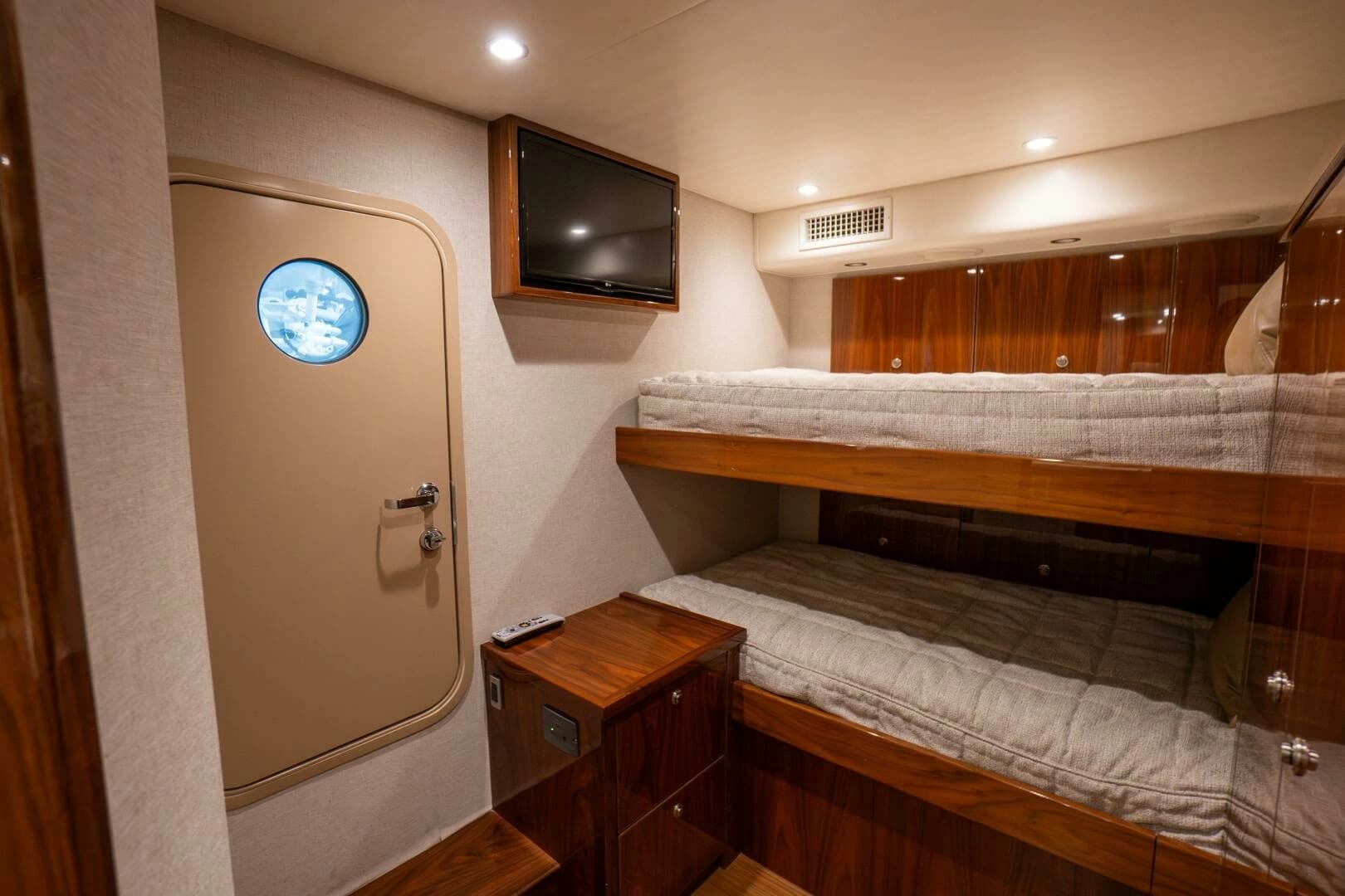 2021 Viking 72 Enclosed Bridge - Image 29