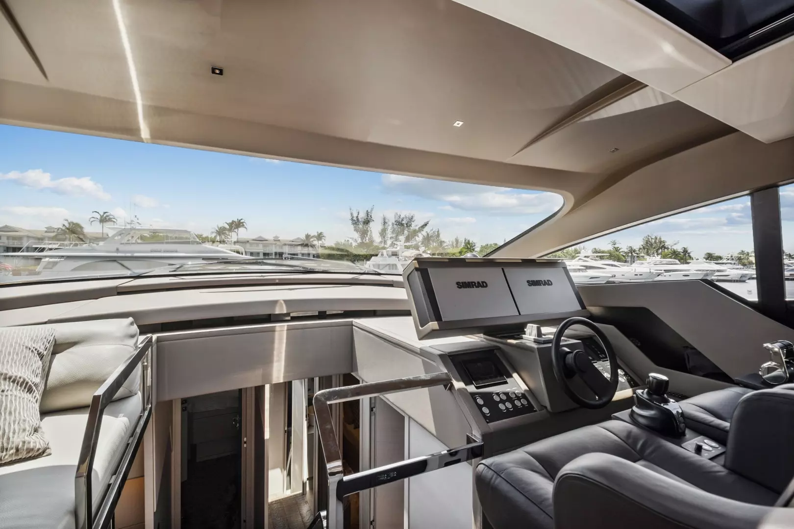 2020 Pershing 7X - Image 22