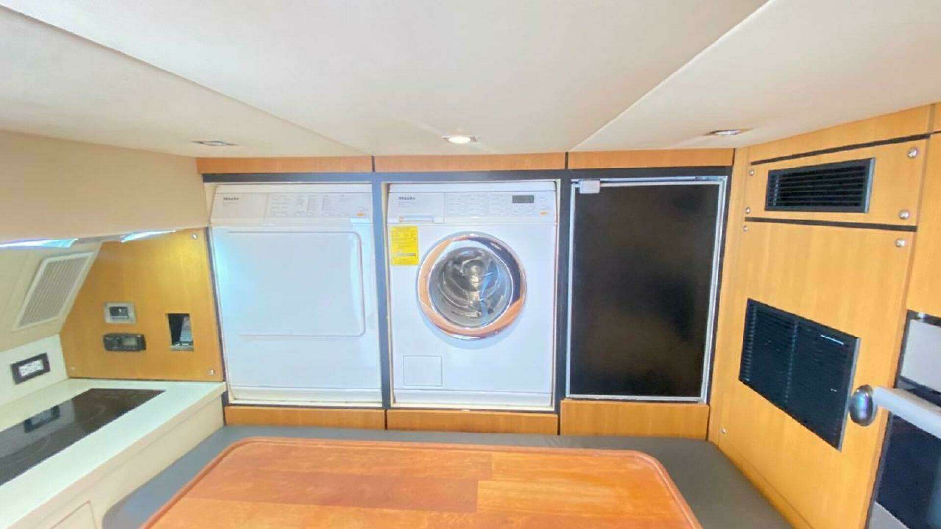 2014 Fairline — - Image 41