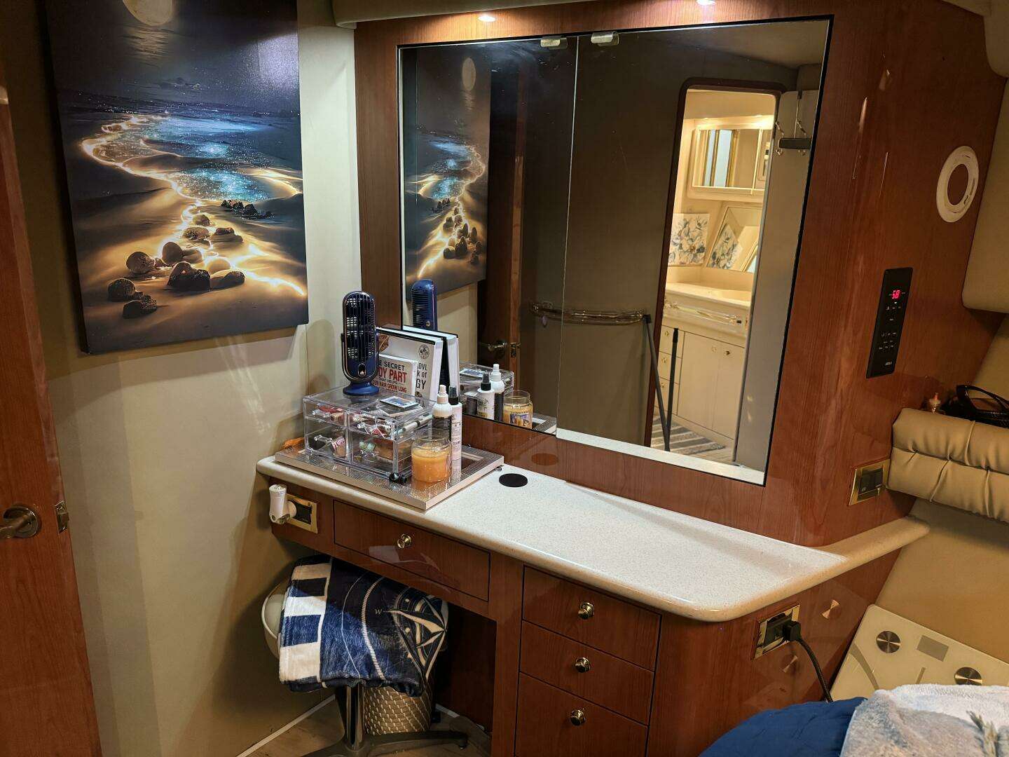 1998 Sea Ray 550 Sedan Bridge - Image 31
