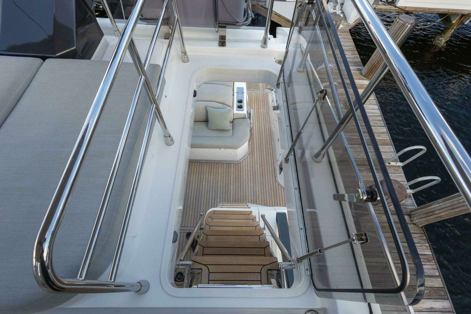 2023 Azimut S6 Sport-Fly - Image 48
