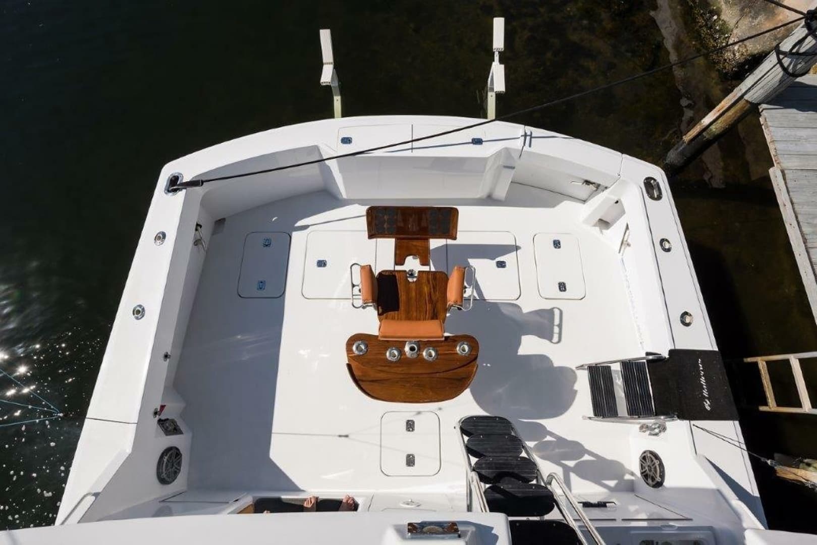 2000 Hatteras 60 Convertible - Image 5