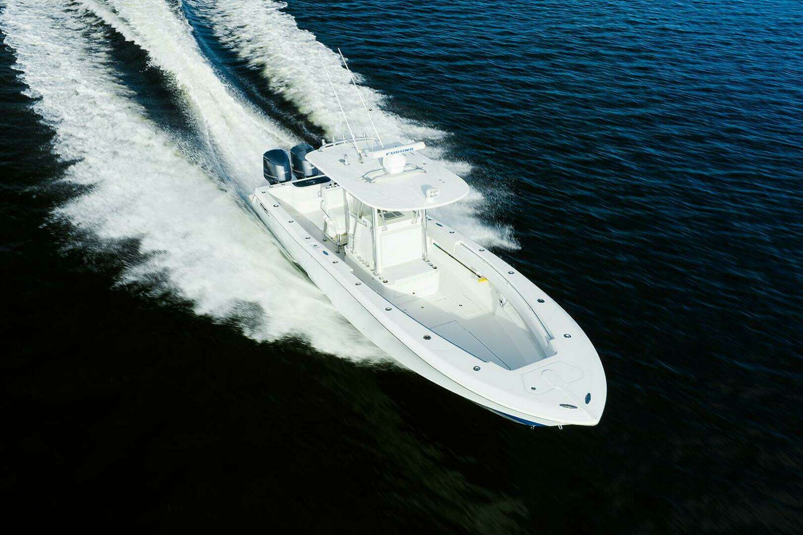 2007 Invincible 33 Open - Image 5