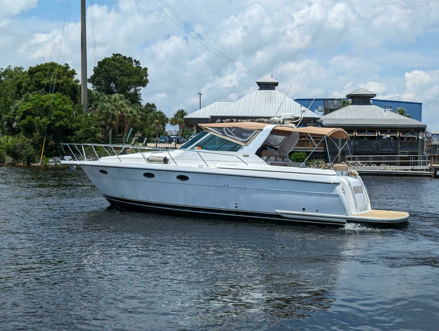 2000 Tiara Yachts 3500 Express - Image 15