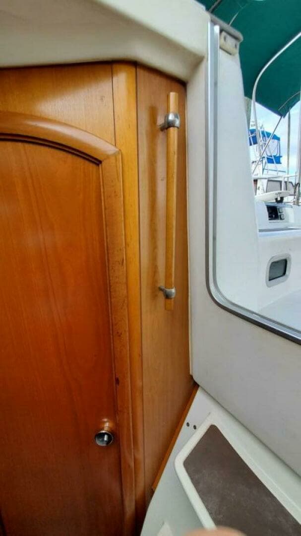 2000 Beneteau 361 - Image 52