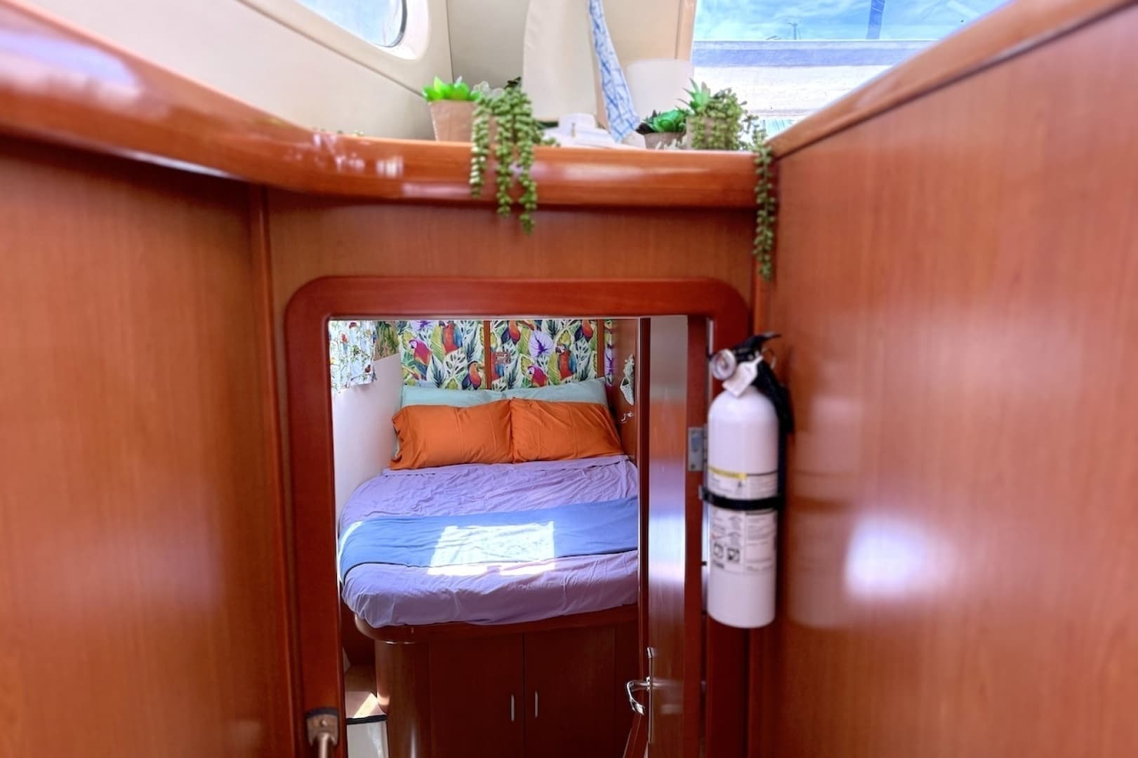 2010 Leopard 46 - Image 56