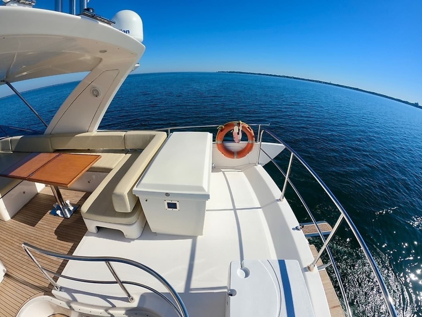 2011 Azimut FlyBridge - Image 13