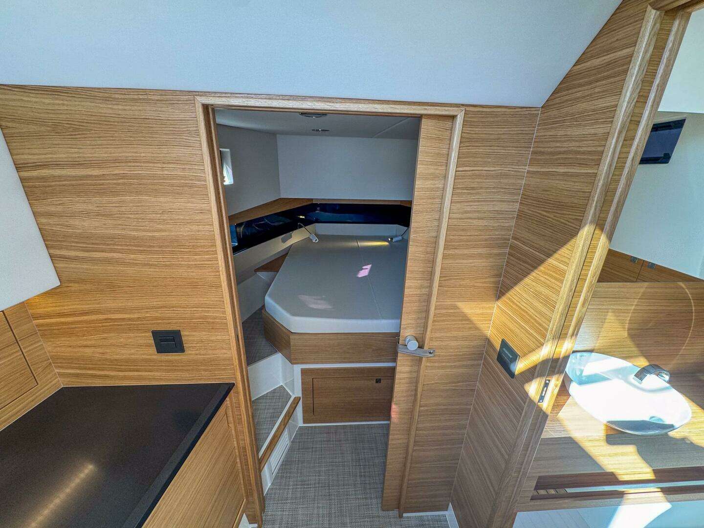 2026 De Antonio Yachts D42 - Image 38