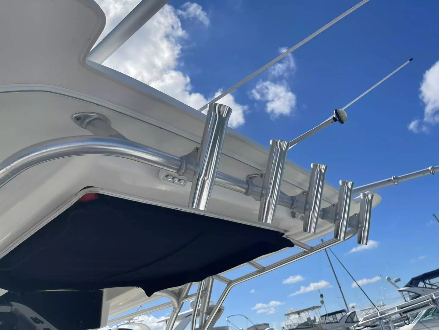 2008 Boston Whaler 320 Outrage Cuddy Cabin - Image 22