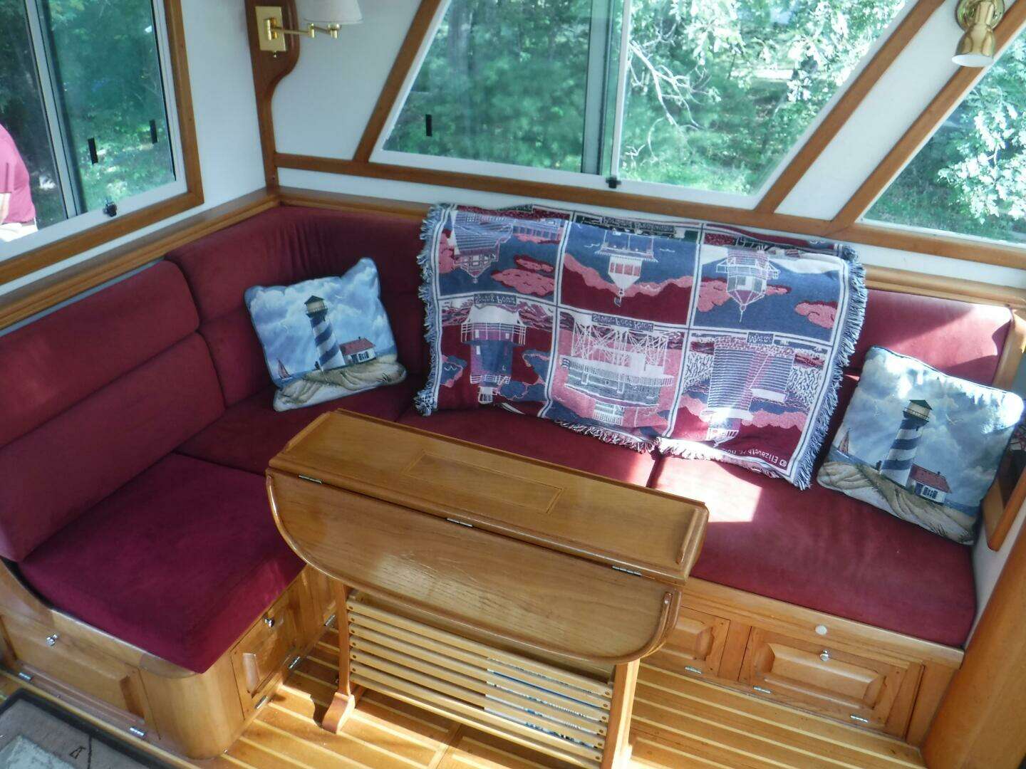 2003 Duffy Downeast Flybridge - Image 4