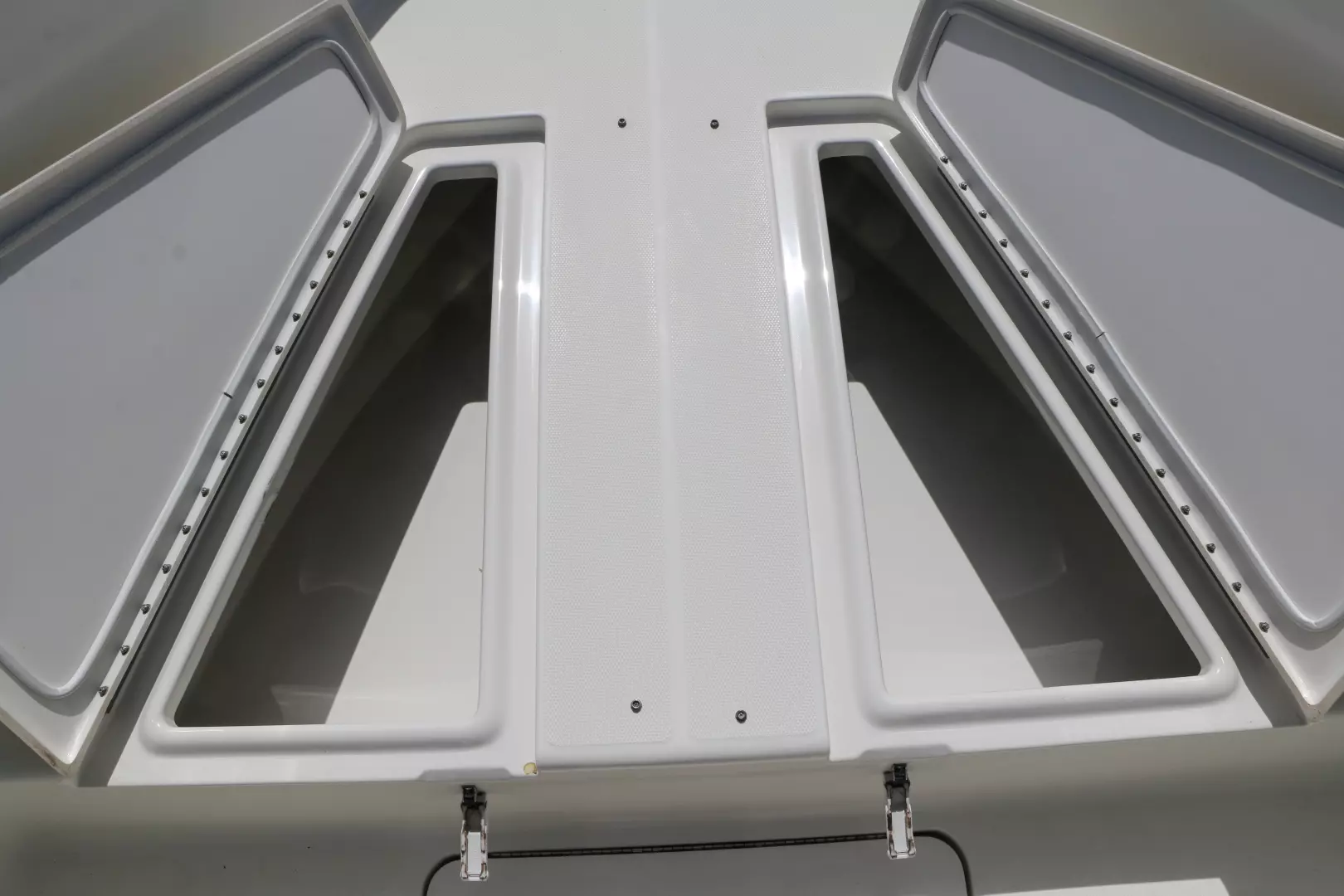 2006 Triton 24 - Image 11