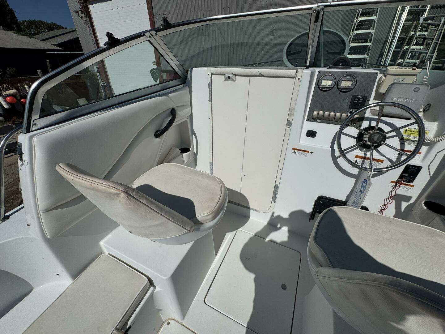 2004 Seaswirl Striper - Image 15