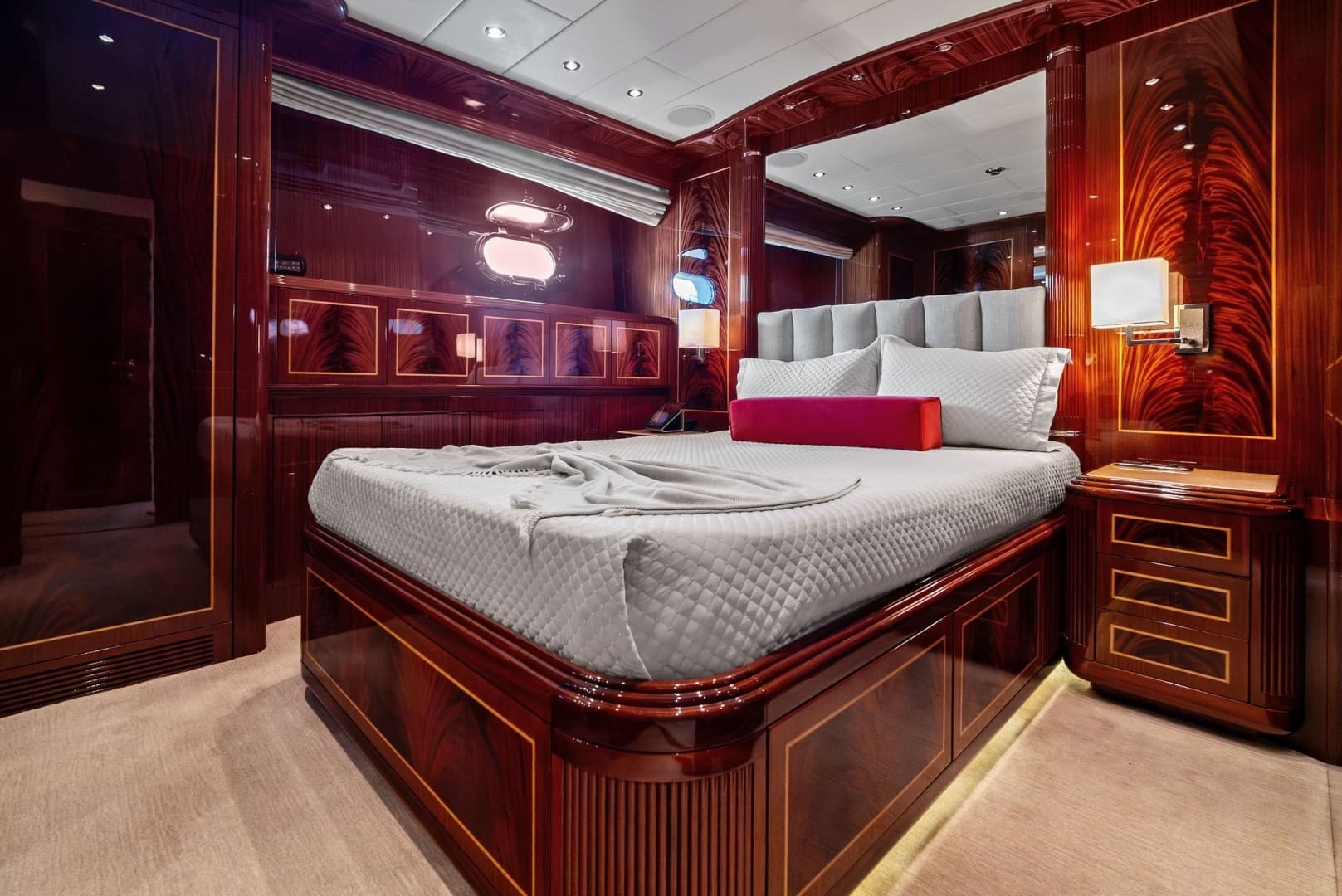 2005 Mangusta 130 - Image 65