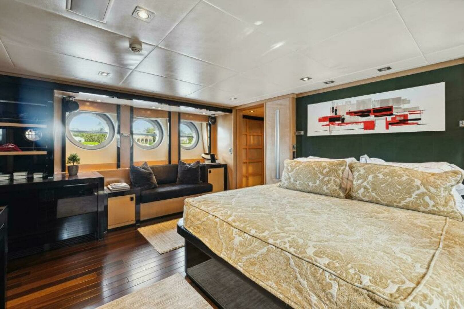 2008 Palmer Johnson 124 Sports Cruiser - Image 53