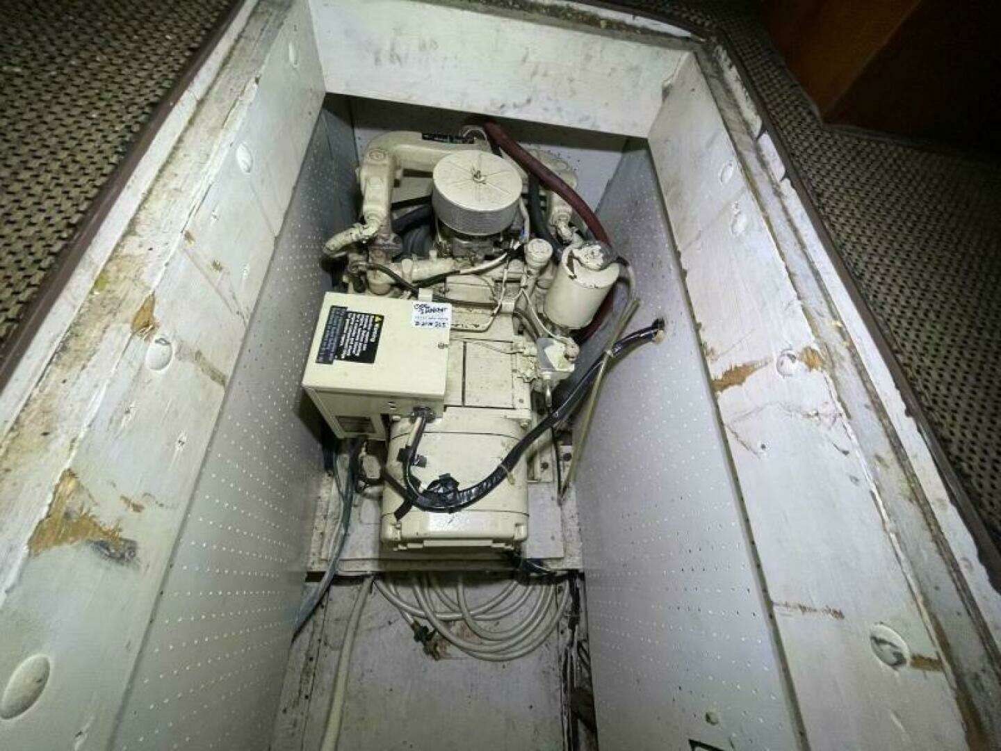 1986 Egg Harbor 40 Motor Yacht - Image 57