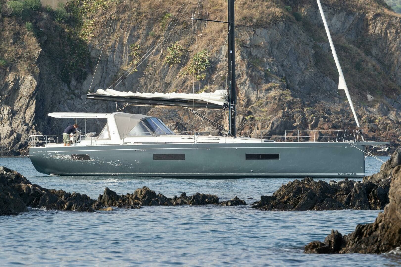 2025 Beneteau Oceanis Yacht 60 - Image 3