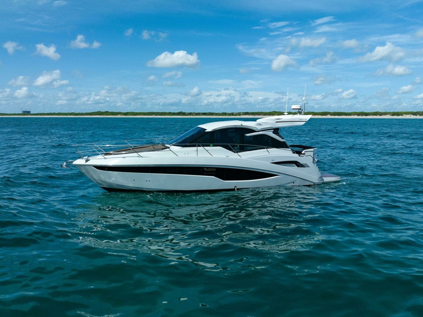2022 Galeon 425 HTS - Image 7