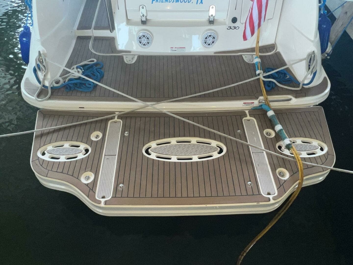 2008 Sea Ray 330 Sundancer - Image 9