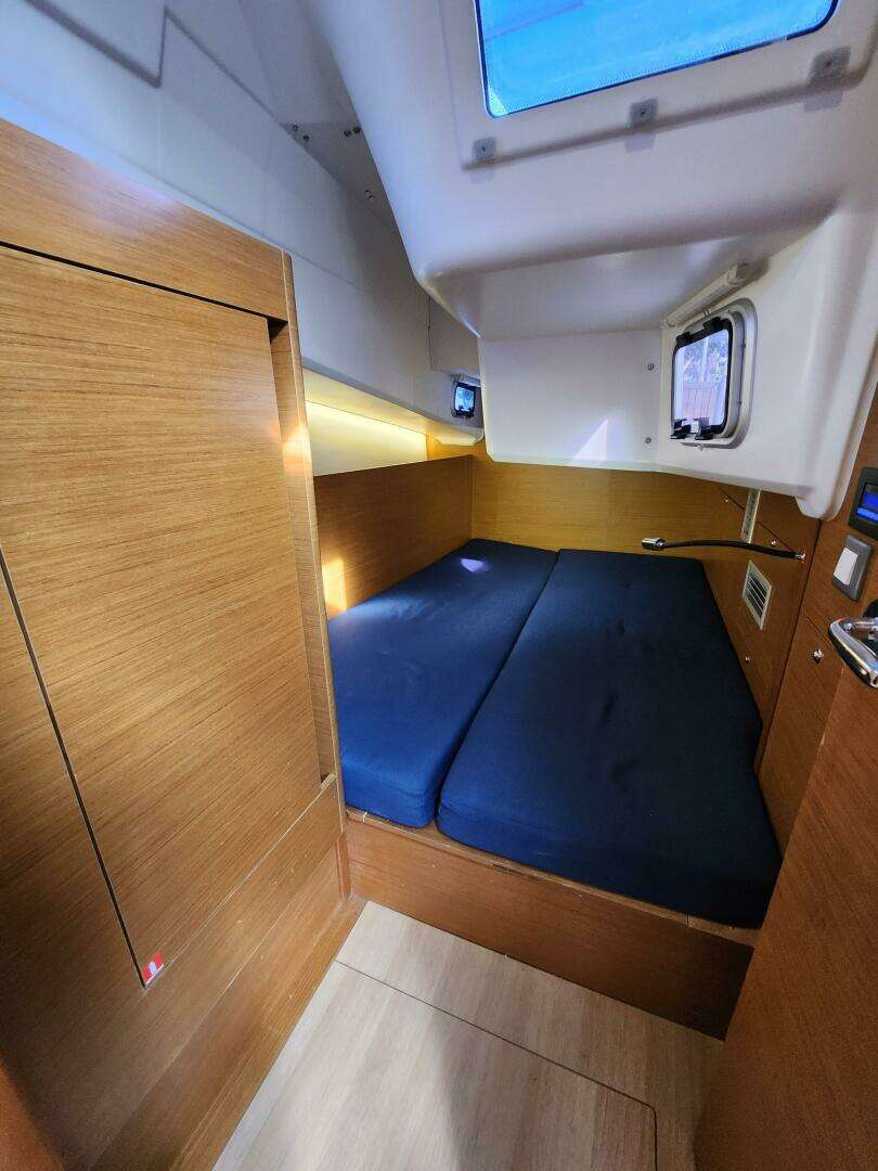 2020 Jeanneau Sun Odyssey 410 - Image 35