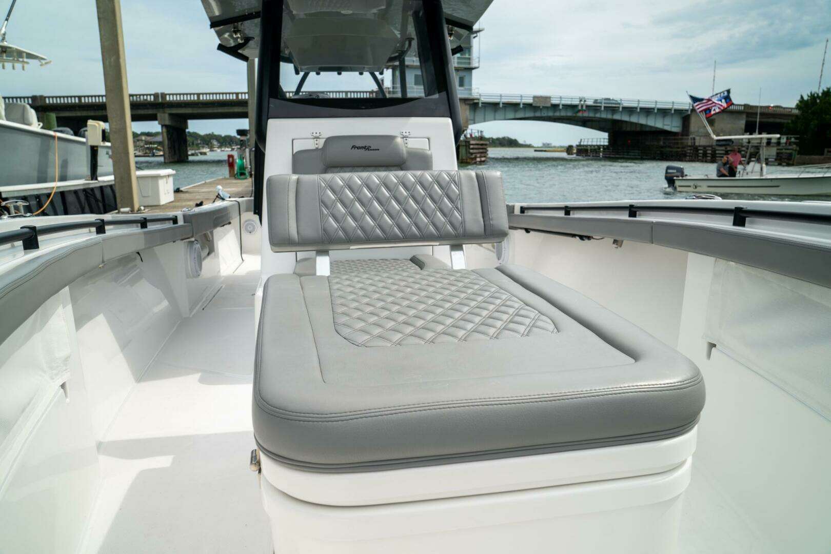 2026 Front Runner 33 CC - Image 11