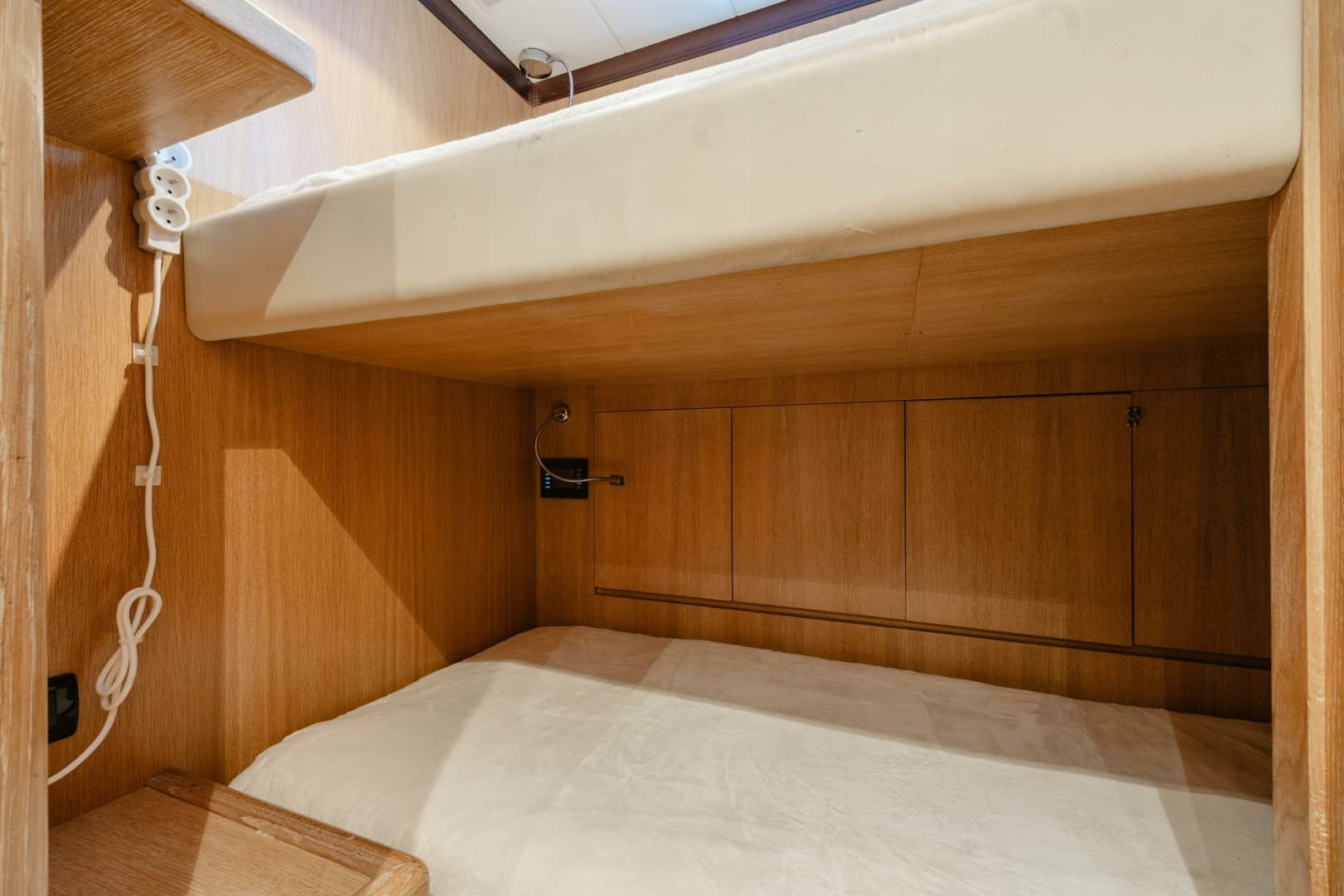 2007 Overmarine Mangusta 130 - Image 41
