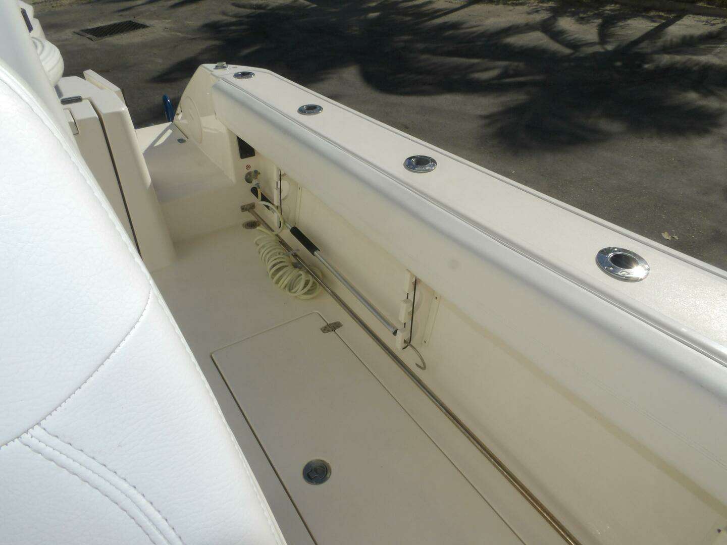 2020 Cobia 320 CC - Image 80