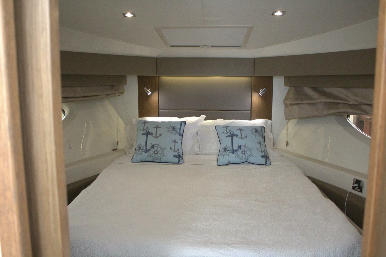 2017 Sea Ray 460 Sundancer - Image 67