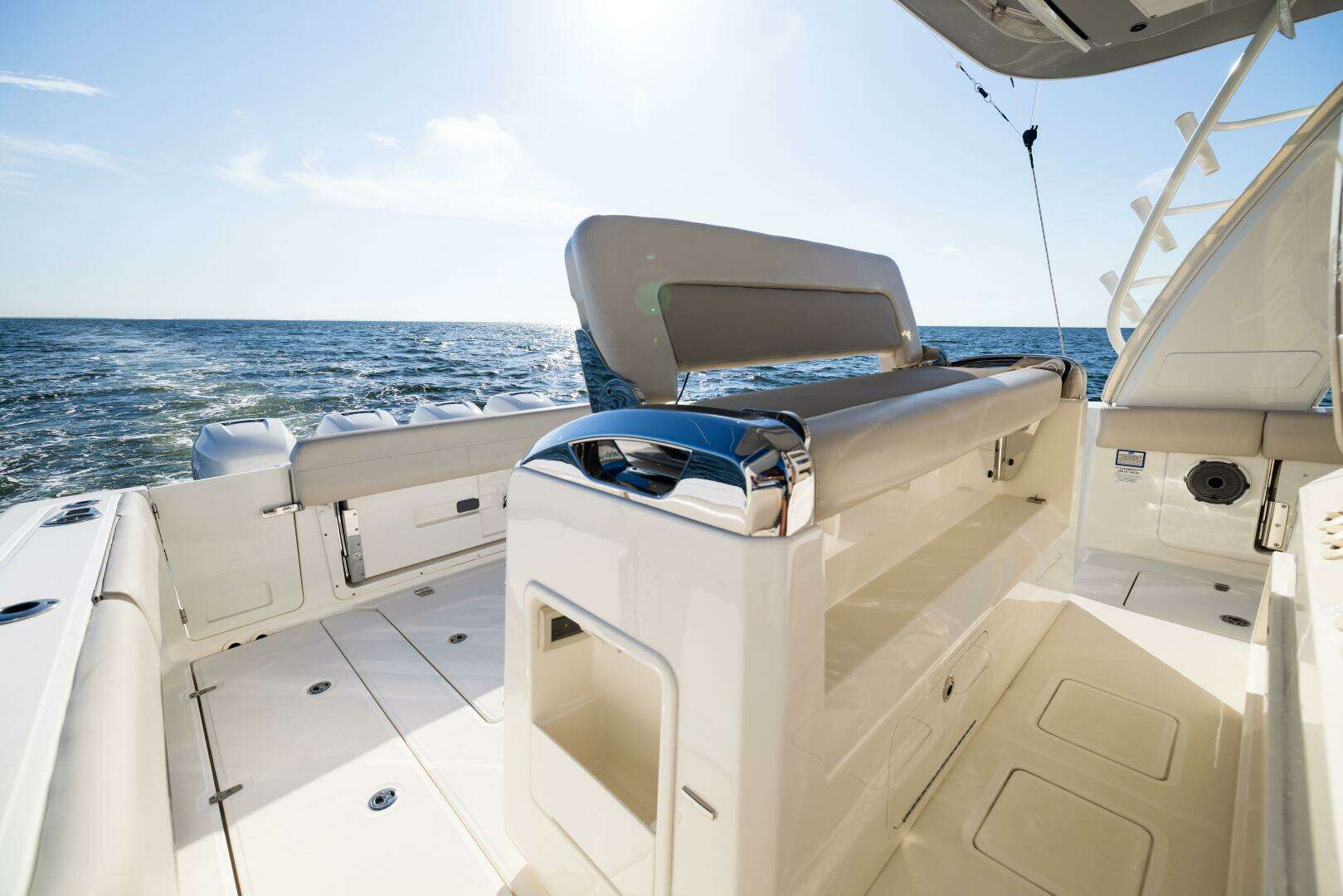 2021 Boston Whaler 420 Outrage - Image 53